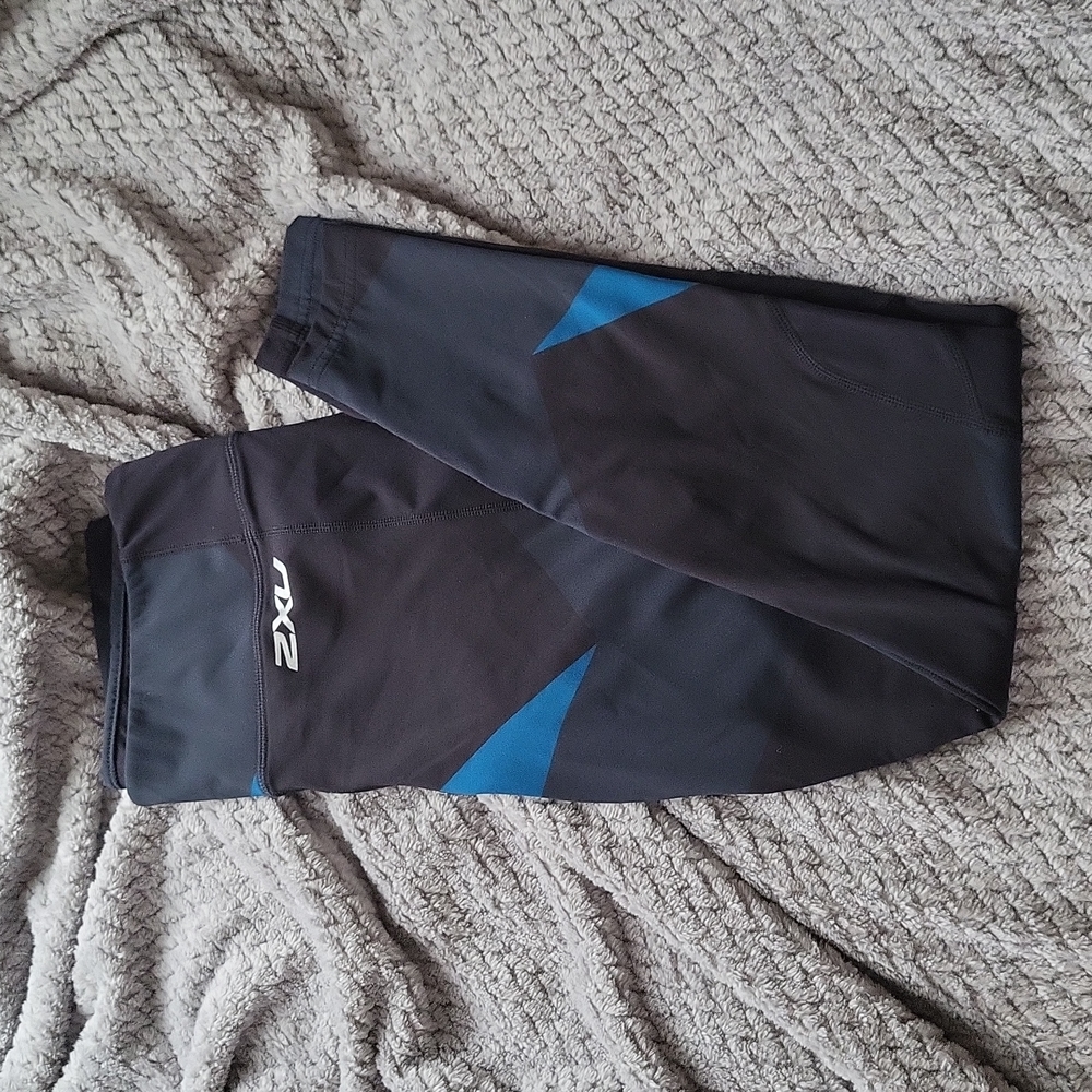 2XU Black Leggings with Blue Panels